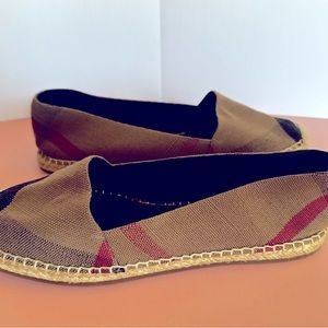 Burberry espadrille - never worn size 39 (US 8.5)
